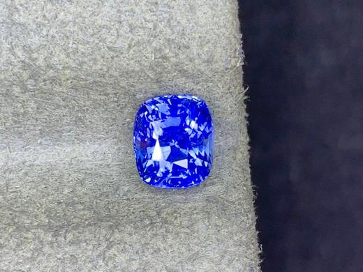 1.63ct刻面蓝宝石裸石 商品图3
