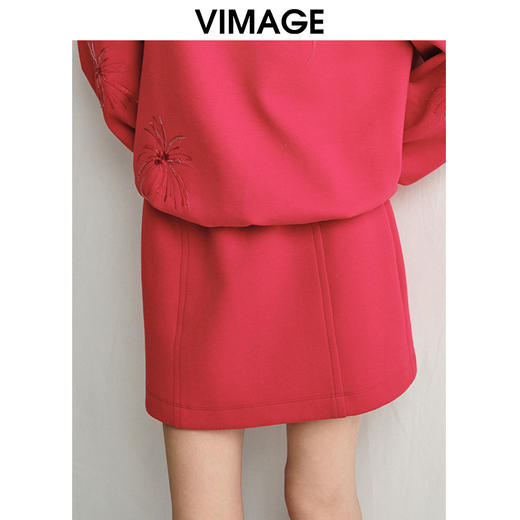 VIMAGE纬漫纪时尚休闲百搭高腰显瘦a字短裙半身裙春季新款V2306903 商品图5