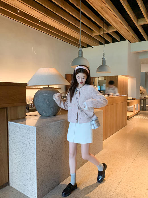 <曾小咸推荐>新品现货秒杀！卖完下架不再补 ！微信粉丝打折价！！粉色小香风外套开衫 日常239.99/件 立减80 秒杀159.99/件！！ 商品图10