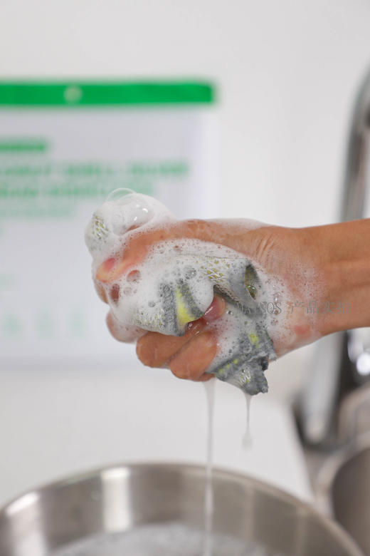 🧼//【MAYNOS椰壳银丝双面洗碗布】第四代银丝抹布！双面双效新升级，起泡效果甩普通银丝抹布几条街❗️ 🔻双面双效，吸水吸油一块搞定 🔻银纤维丝，不伤锅具不伤手  商品图11