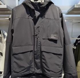 安踏户外男外套2024冬季新款连帽拒水科技梭织运动上衣152446604N