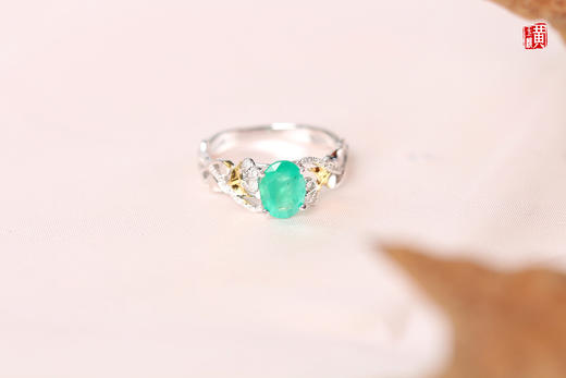 18k金镶祖母绿石戒指 商品图3