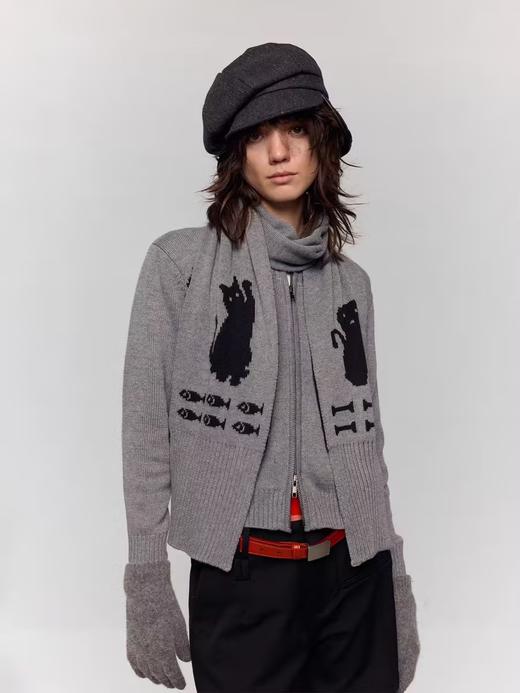 出逃赤岗西/24AWM60/带围巾羊毛针织衫女冬双层猫咪狗狗提花毛衣 商品图0