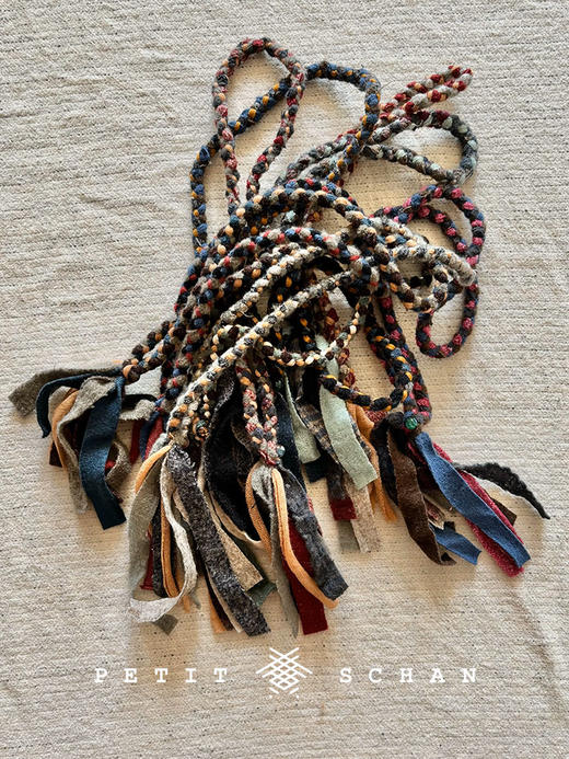 1200积分兑换 PETIT SCHAN小闪 百家福 牦牛绒骆驼绒羊绒百家布手工染色手工编织项链 商品图2
