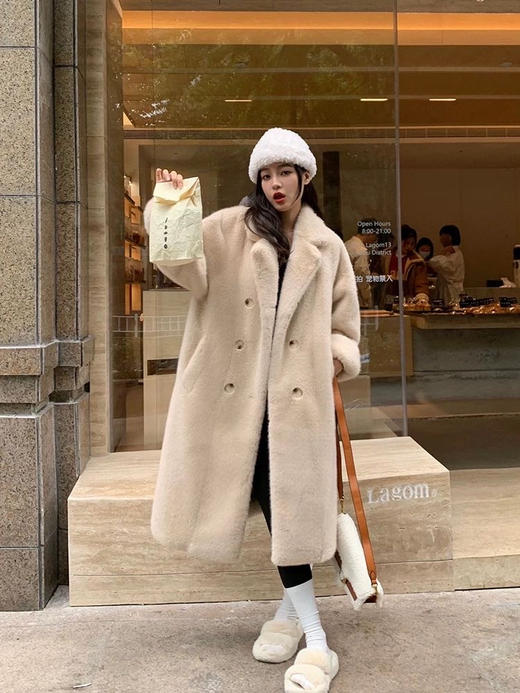 【仿兔绒夹棉皮草大衣】显瘦保暖  不挑年纪 阔版时尚 秋冬必备 商品图3