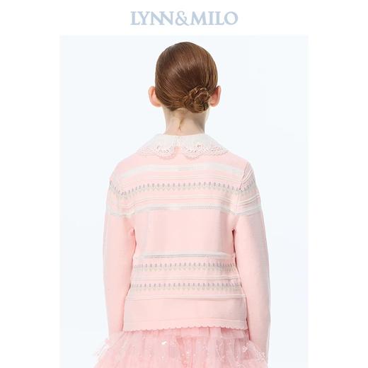 【春上新】【3折】8楼琳麦罗 LYNNMILO 粉色毛织花朵提花珠片开口毛衫  吊牌价：798元  活动价：239元 商品图3