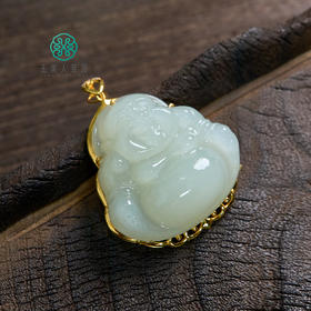 和田玉佛公吊坠