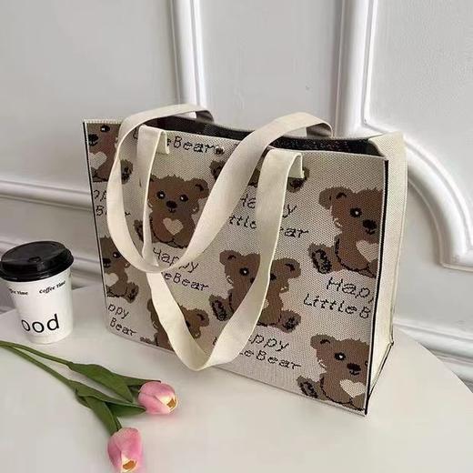 【小熊托特包，大容量，轻便舒适】新款大容量 小熊通勤针织托特包 小众ins 大学生上课单肩手提包-QQ 商品图2