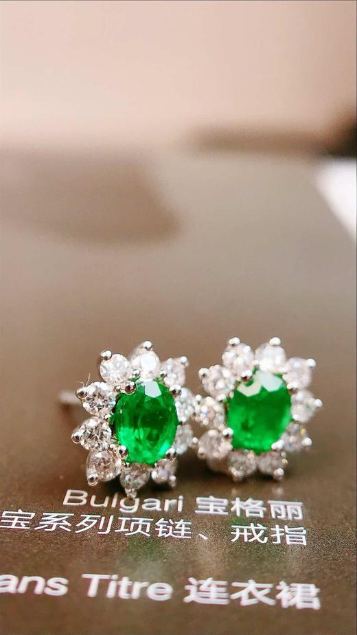 0.51ct刻面祖母绿耳钉 商品图3