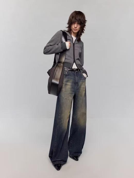 出逃赤岗西/24AWD09/原创油蜡纹超迁牛反绒通勤大容量斜跨托特包 商品图3