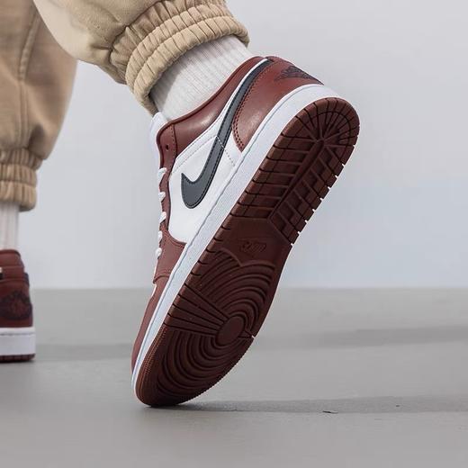 【2025新年款】【88折】7楼耐克360 男子JORDAN 1 AJ1 LOW低帮板鞋HF3148-102吊牌价849现价747 商品图2