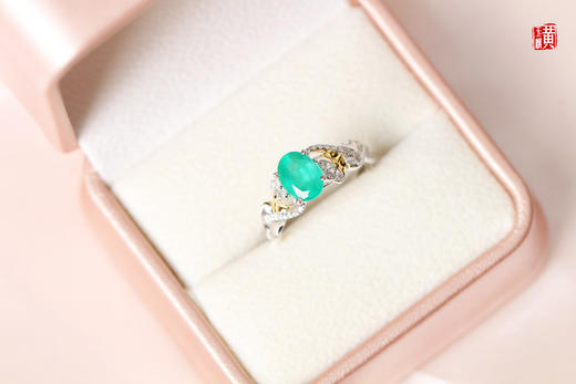 18k金镶祖母绿石戒指 商品图5