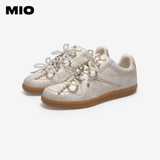 MIO米奥春季芭蕾风休闲板鞋德训鞋珍珠装饰优雅系带舒适女鞋M251544607 商品图2