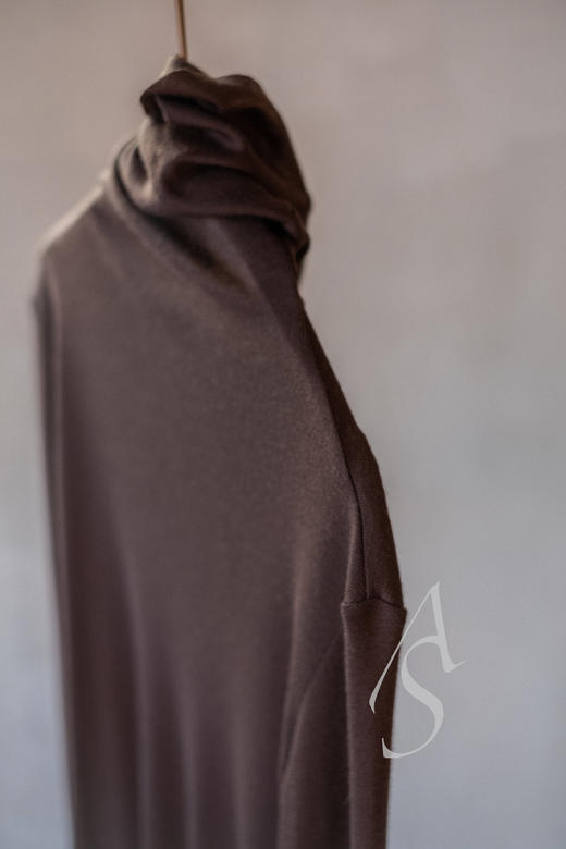 Cortana  深红色/灰茶色GENIE初剪羊毛高领打底衫 商品图14