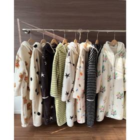 行走的被窝大码韩系条纹珊瑚绒睡衣女加厚保暖家居服睡袍连帽拉链HLY