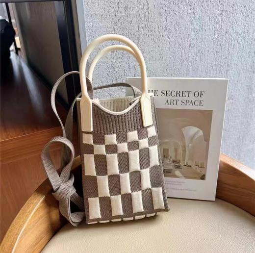 立减20【韩版针织甜美手提包，便携收纳斜挎包！】新款手机包女 韩版针织甜美手提包 斜挎百搭学生包 便携女士收纳斜挎包-QQ#异业福利 商品图10