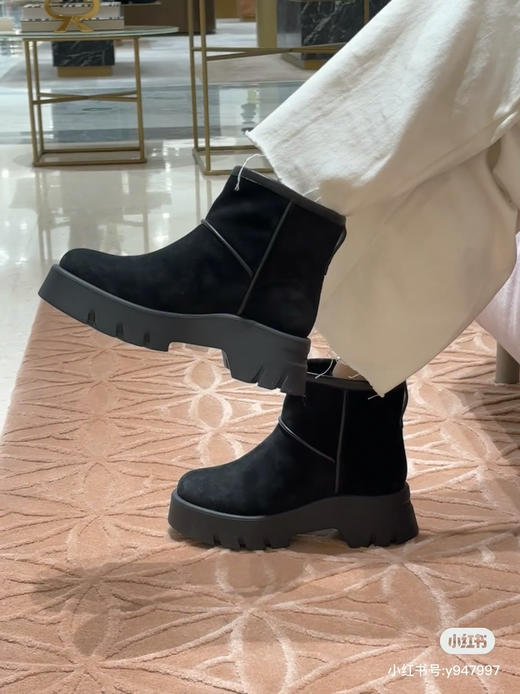 1223-4 高端小众 GR皮毛一体 细腻绒面 超轻厚底 更扎实更稳当雪地靴 商品图1