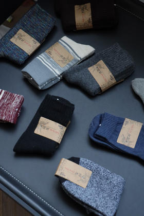 五双随机发 纽耐 元单 秋冬季中筒袜子40-44 PJ959