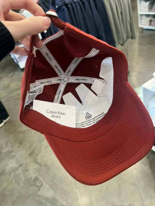 [庆祝]今日必入好货，超级无敌好价280直邮到手，Ck 橘红色棒球帽，自留啦❗️特别特别显白的颜色，青春又有活力的颜色！！！帽型非常修饰脸型，款式特别好看！！ 商品图5