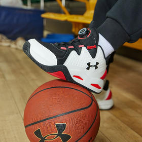 【12月-特惠福利】Under Armour安德玛 儿童篮球文化鞋2441203超低折扣