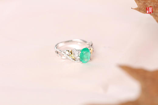 18k金镶祖母绿石戒指 商品图2