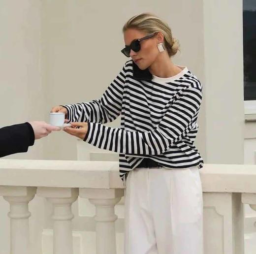 顺丰包邮洛诗琳SDLSA41859慵懒感黑白条纹休闲长袖打底T恤女696 商品图1