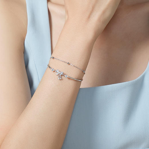 卡蒂罗/KADER 心动甜梦镯链 甜美可爱灵动结满镶宝石可调节配饰 高级叠戴轻奢原创设计感手镯 925银 商品图3