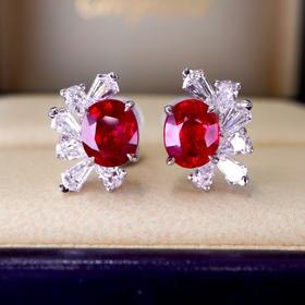 2.15ct刻面红宝石耳钉