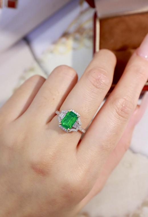 1.65ct刻面祖母绿戒指 商品图3