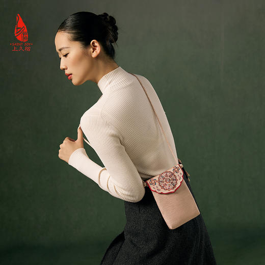 SAINTJOY/上久楷 女式手拿包 斜挎包   锦蛇献瑞 BWS24B1301 商品图2