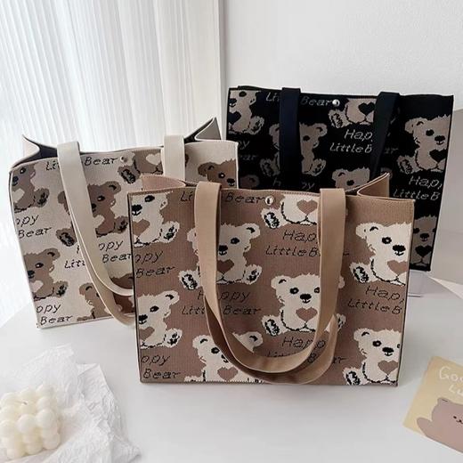 【小熊托特包，大容量，轻便舒适】新款大容量 小熊通勤针织托特包 小众ins 大学生上课单肩手提包-QQ 商品图0