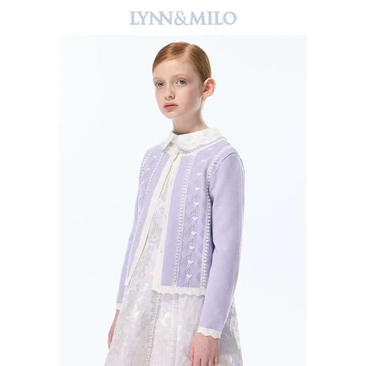 【春上新】8楼琳麦罗 LYNNMILO紫色毛织纽纹花边开口毛衫 商品图2