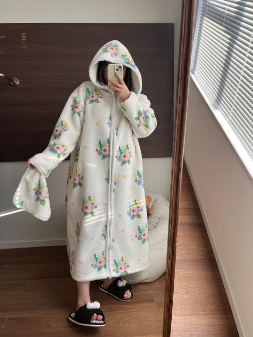 行走的被窝大码韩系条纹珊瑚绒睡衣女加厚保暖家居服睡袍连帽拉链HLY 商品图9