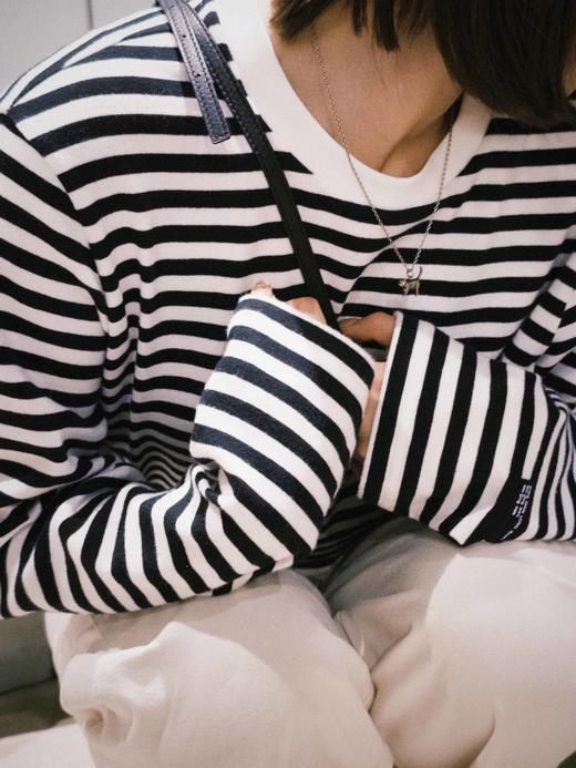 顺丰包邮洛诗琳SDLSA41859慵懒感黑白条纹休闲长袖打底T恤女696 商品图3