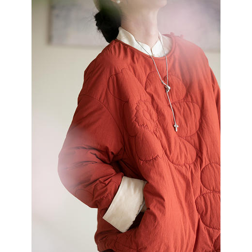 牧衣游原创 小花裥棉棉衣套头衫保暖百搭红色氛围上衣新款 百薇 商品图1