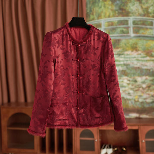 【高货wl】全新升级【铂金会员569/天猫769/差价200】(22207) 洛诗琳真丝缎面提花拼水貂毛国风钉珠新中式桑蚕丝加棉外套 商品图0