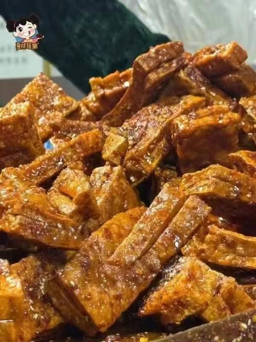 【爆款零食】爱成瑶妹兰花干，一款湖南人无法拒绝的零食，红油和豆香交织，香辣够味，停不下来，一吃就会爱上。满88包邮！保质期：15天！ 商品图7