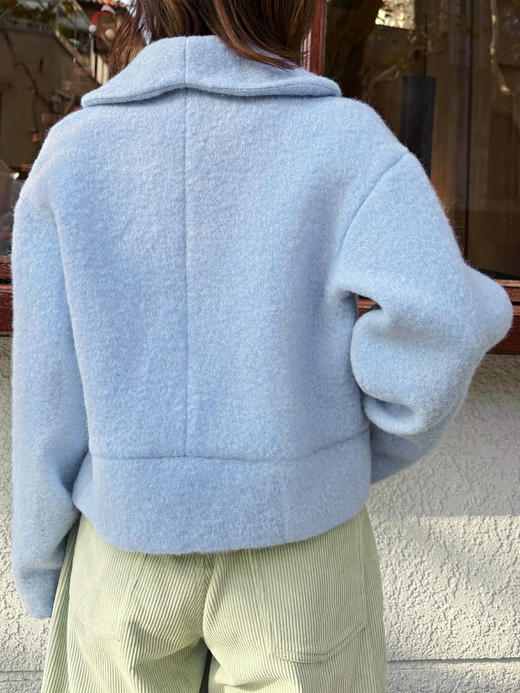 TYNVIE 花瓣领短款羊毛大衣 - 蓝色 商品图7