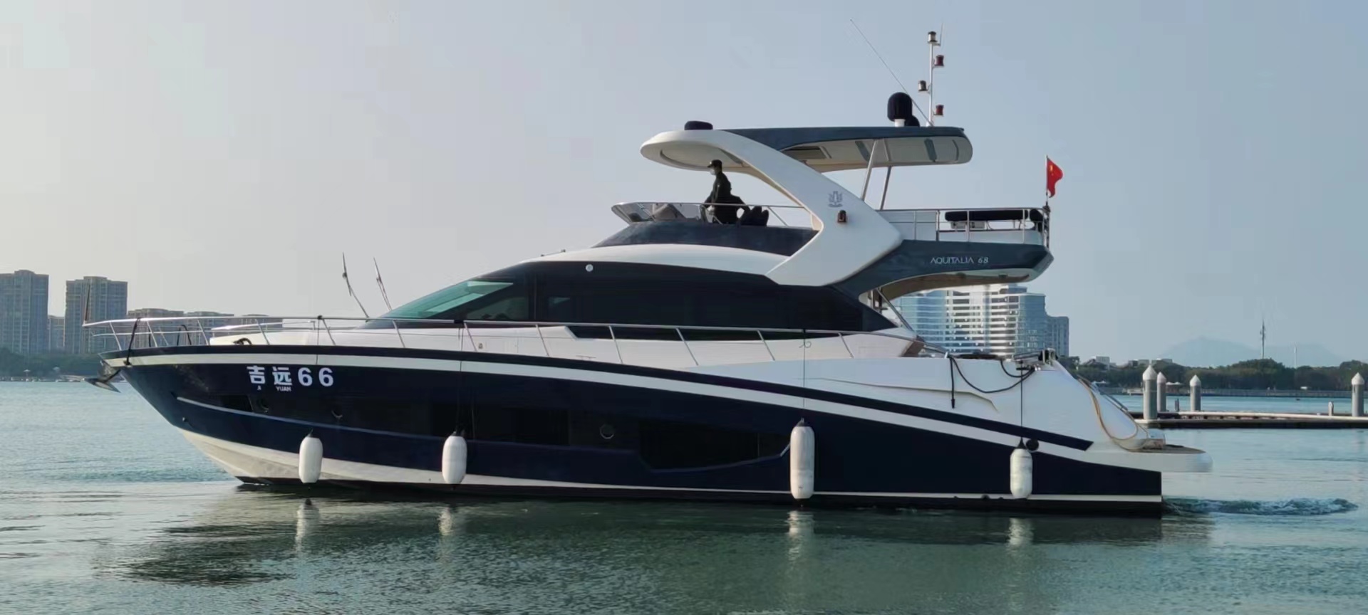 豪华游艇68尺