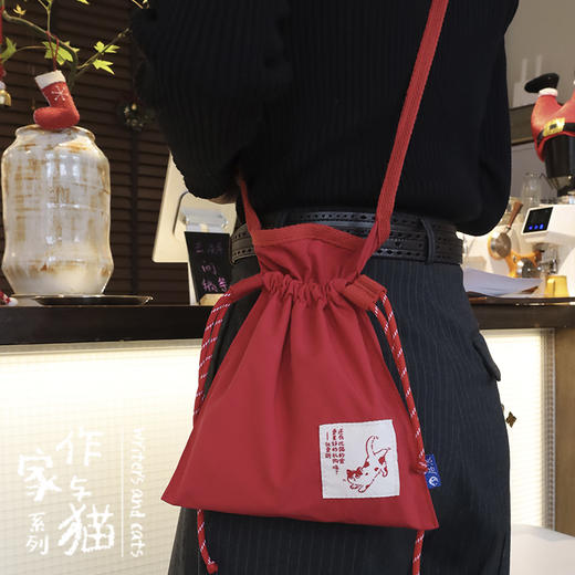 作家与猫系列 狄更斯小斜挎包 文化创意手机杂物收纳包 新年礼物 商品图3