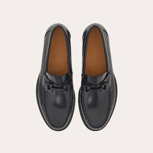 FERRAGAMO 菲拉格慕 男士 Gancini 装饰莫卡辛鞋 黑色 762689 商品图1