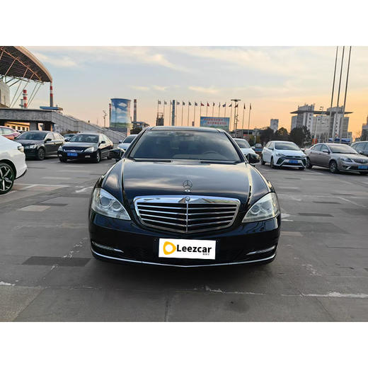奔驰 S级 S300L商务型 Grand Edition【长租-北京】 商品图1