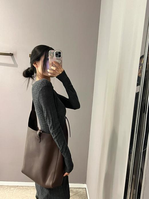 顺丰包邮洛诗琳40501妥妥的老钱风！ther*w同款HOBO包慵懒松弛真皮托特包0872 商品图2