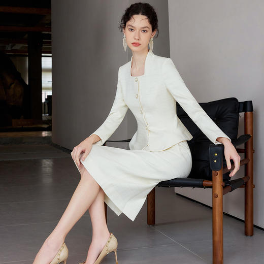IWY/富家千金感穿搭套装米白色亮丝混纺小香风正装套装气质职业装春款CS2157 商品图4