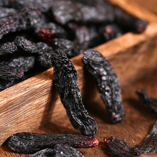 蓝宝石葡萄干。自然阴干，很甜很好吃。 商品图5