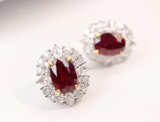 4.15ct刻面红宝石耳钉 商品图1