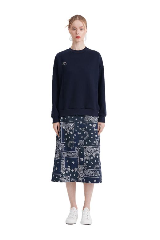 VIVIAN LIU D2447301初秋女装新款时尚圆领宽松长袖套头卫衣 商品图5