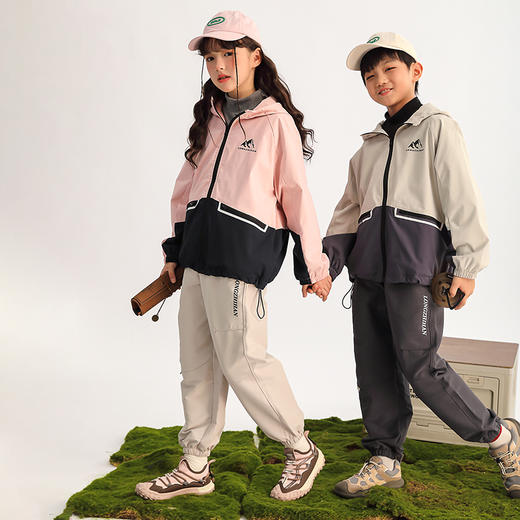 【特价】龙之涵 亲子款“全能王”防风防水加绒外套 防水防油防污杜邦三防 透湿指数10000+ 婴幼儿A类标准 100-185码4色可选 商品图5