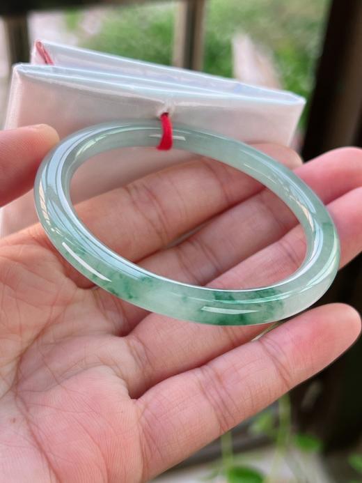 53圆条翡翠手镯 商品图2