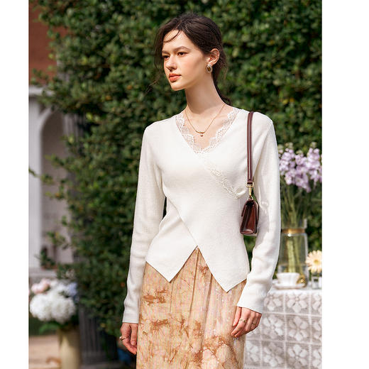 OLrain欧芮儿法式白色针织衫女春季2025年新款收腰拼接蕾丝套头衫 商品图2